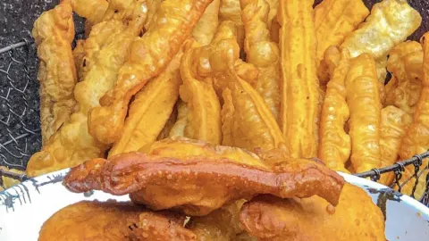 Sunjia Sugar Fried Dough & Five-Spice Sweet Soup in Jinan