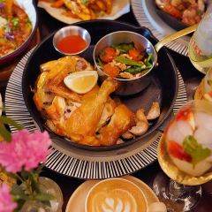 PetitChateau Wine&Bistro User Photo