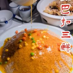 一品红养生汤煲(融汇温泉店) User Photo