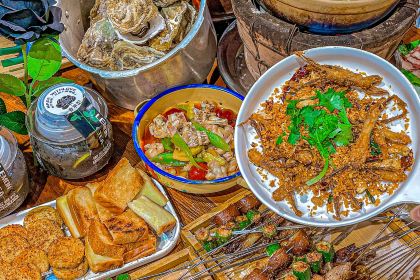 春幸記港式地攤打邊爐(常州總店)