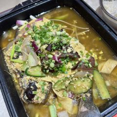 Yizhisuannainiu (beichengtianjie) User Photo