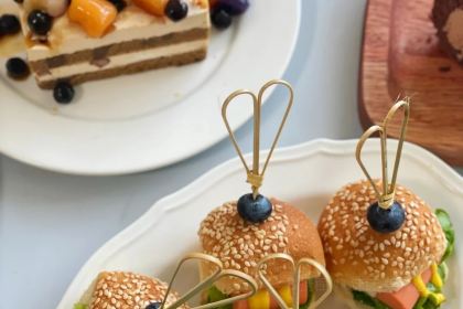 甜蜜岛创意烘焙(孔明南路店)