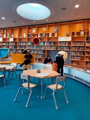 グリーン・スクエア図書館