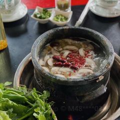 盐帮菌王府石锅鸡(鲁朗店) User Photo