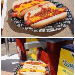 Nathan's Famous 여행 사진