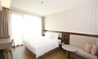 Hanting Hotel (Shanghai Hongqiao Airport New Branch)