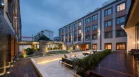 Jianguo Hidden Hotel (Shanghai Lujiazui Binjiang Center Expo Park Store) Hotels in Shanghai