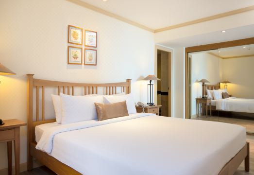 2. 리버프런트 레지..