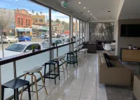 Cosmopolitan Hotel and Apartments Hotels in St Kilda