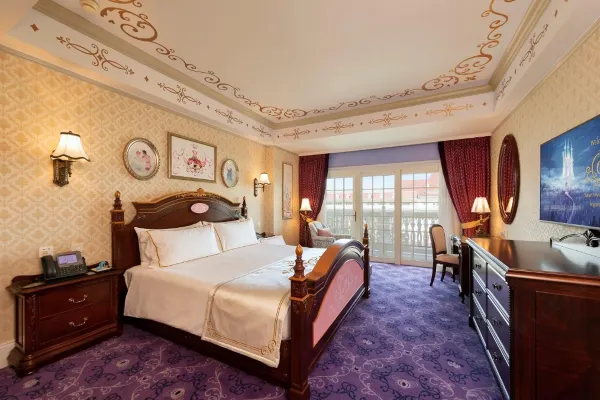 荃灣時鐘酒店, 香港迪士尼樂園酒店