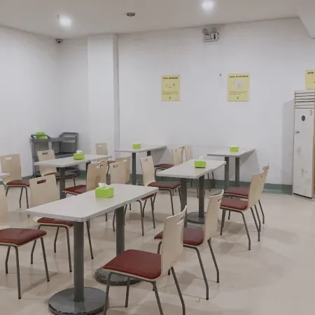7Days Inn Hotel (Huludao Railway Station Square)