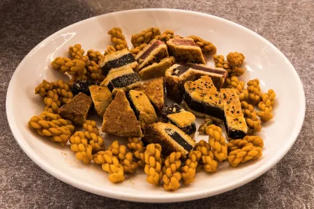 Kainan International Hotel Отели рядом с достопримечательностью «Biancheng Park»