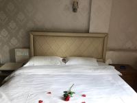 梅州自由周末酒店 - 休闲大床房