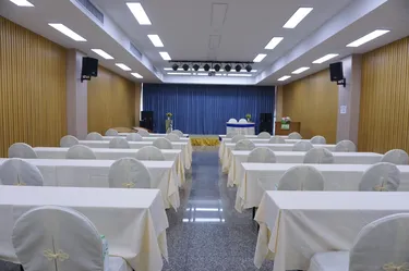 รูปภาพของโรงแรมซีบีดีทู สุราษฎร์ธานี