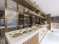 Atour Hotel( Luoyang Longmen Station Municipal Government Branch) Hotels near Luo Long
