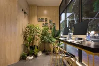 Youmi Hotel