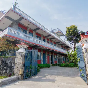 Hotel Mountain View - Lakeside Pokhara Hotels near Pokhara Domestic Airport