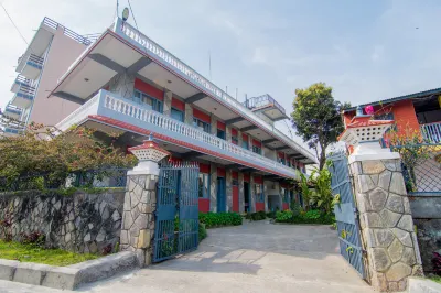 Hotel Mountain View - Lakeside Pokhara Hotels in 