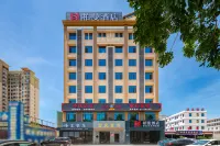 Borrman Hotel (Dongfang High-speed Railway Station Wanda Plaza) Hotels in Dongfang