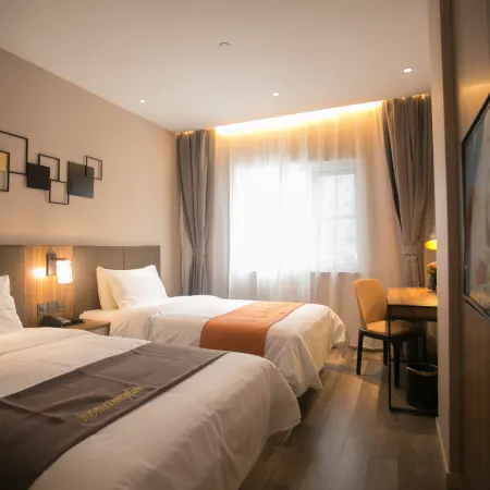 Homeinn Plus Hotel (Tai'an Taishan Railway Station Ginza Plaza)