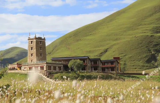 康定新都橋GangkarDzong·貢嘎宗莊園酒店