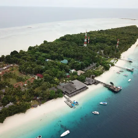 Mataking Reef Resort Отели в г. Остров Матакинг