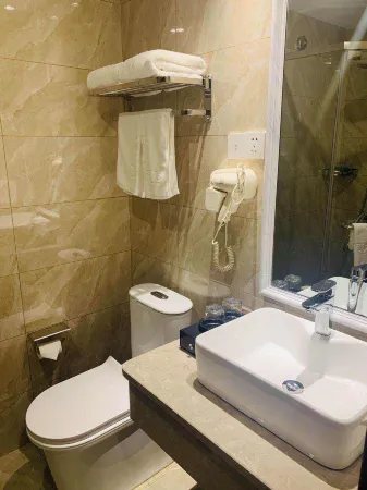 Xinji Holiday Hotel Отели рядом с достопримечательностью «Mailuyuan Campus， Jiangxi University of Finance and Economics»