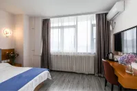 Ruibai Cloud Hotel (Tianjin Binhai International Airport store) Hotels in Tianjin