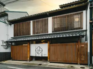 Nazuna Kyoto Nijo-jo