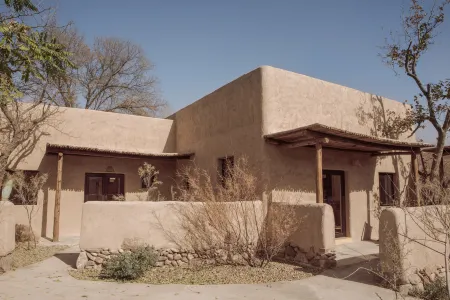 Cipo Zhongwei Holiday Homestay Отели рядом с достопримечательностью «Desert Escalator»