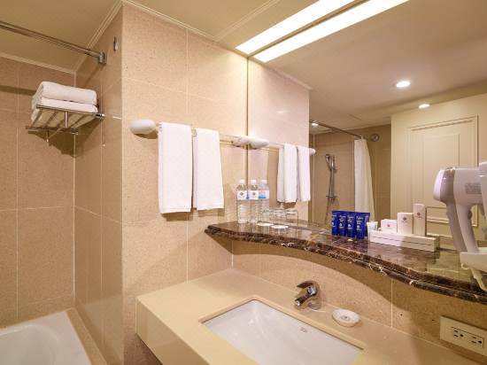 Sunworld Dynasty Hotel Taipei Room Reviews Photos Taipei 21 Deals Price Trip Com