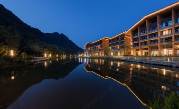 Yucheng Chunsanli Art Holiday Hotel