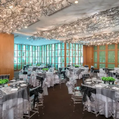 Astoria Plaza Hotels near Ortigas Center