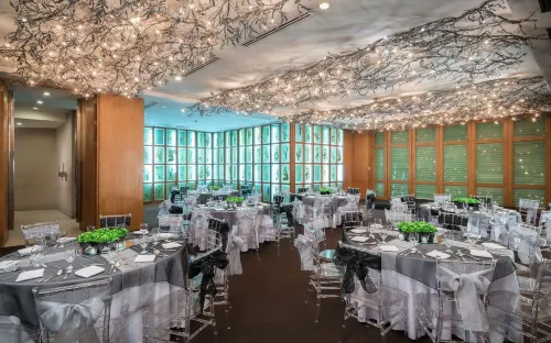 アストリア プラザ