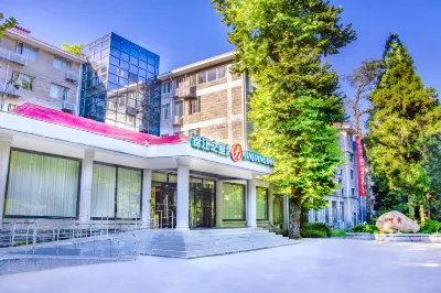 Jinjiang Inn Select (Lushan Scenic Area Xiangshan Road Yunzhong) Hotels near Lushan Overpass