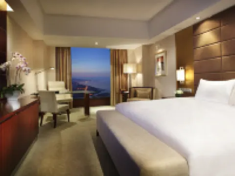 Crowne Plaza YANTAI SEA VIEW by IHG Hotels in Yantai