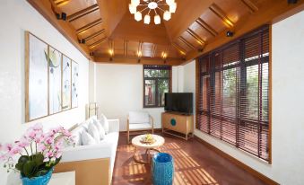 Hongrun Hot Spring Resort Hotel