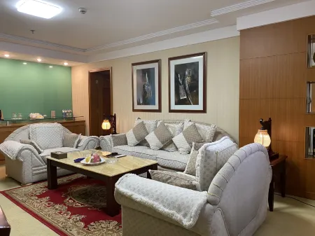 Grand Hotel Overseas Traders Club