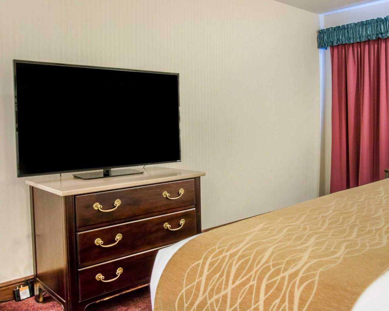 Comfort Inn Lakeside - Mackinaw City