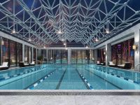 IU酒店 (重庆南坪万达广场轻轨站店) - 室内游泳池