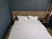 7天酒店(石家庄火车北站和平西路店) - 传统大床房