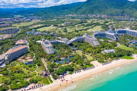Sheraton Sanya Yalong Bay Resort