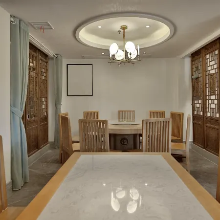 Yunxi Yiju Hotel