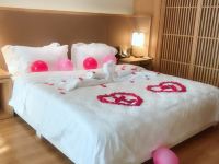 牧晨酒店(杭州和达自由港店) - 浪漫情侣房