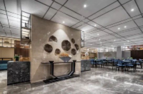 廣州白雲站江南市場都城飯店