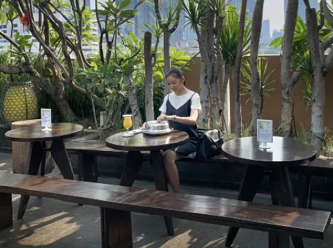 Rasuna Icon Hotel Отели рядом с достопримечательностью «Taman Ismail Marzuki»