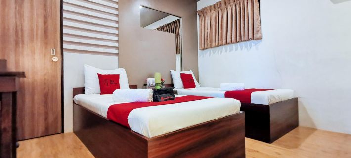 RedDoorz Plus near Robinsons Place Gensan Hotels in General Santos