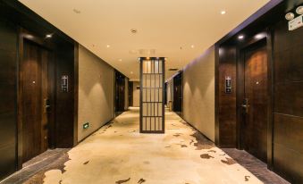 Shangyu Boutique Hotel (Shanghai Daning Music Square Branch)