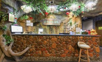Quanwan Impression Theme Hotel