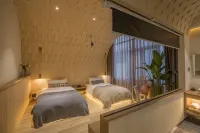 Yibin ShiShe Zhuliguan